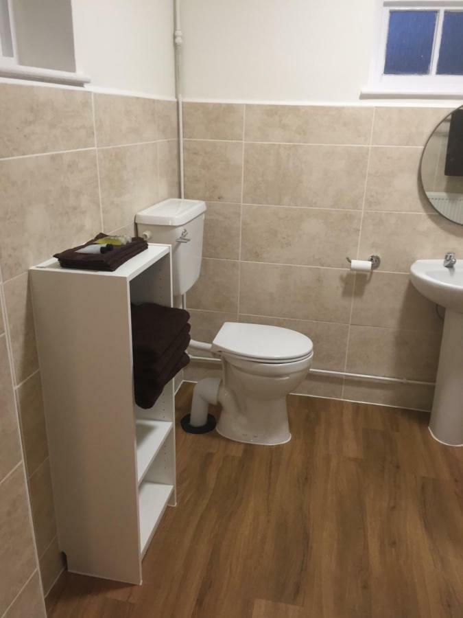 Good Intent Rooms Waltham Abbey Eksteriør bilde